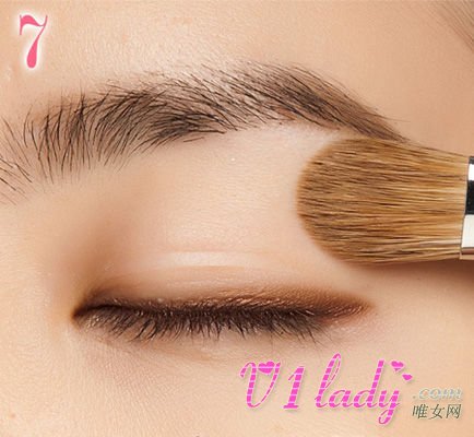 如何拥有双眼皮及双眼皮胶带的使用方法
