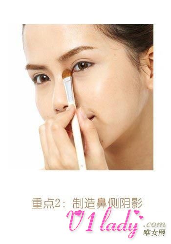 怎么样化妆可以让鼻子显得更加挺拔和笔直
