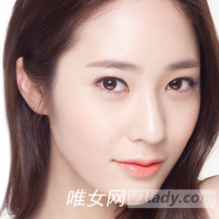 <继承者们>中李宝娜扮演者郑秀晶个人资料及相片写真集图片