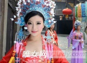 豪乳女财神邵新涯个人资料及相片写真集图片展示