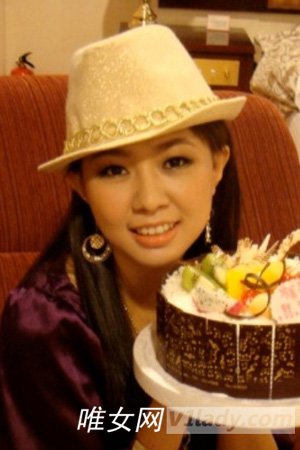 卓依婷个人资料及相片写真集图片展示