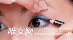 打造和汤唯一样的妆容步骤详细图解