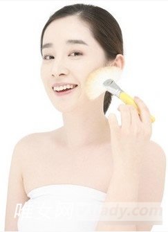 夏季有哪些食物可以有美白效果？