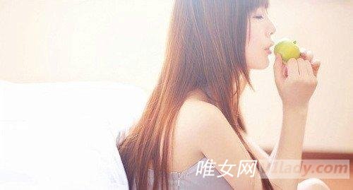 唯女网小编是怎么样让皮肤变白的？