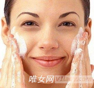 怎么样才能彻底的卸妆？