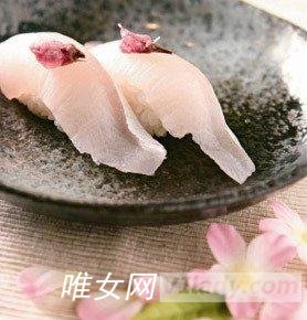 女性养颜艳肤的鲜花料理秘籍